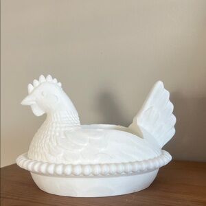 White Hen Shaped Dish 3D printed